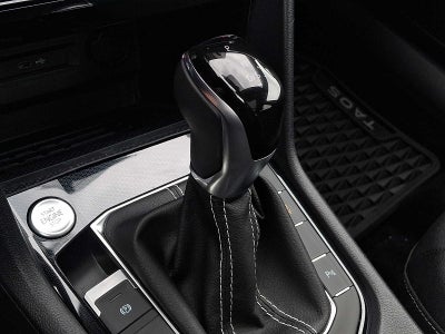 2025 Volkswagen Taos SE Black FWD