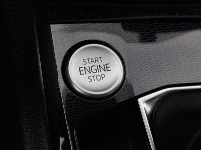 2025 Volkswagen Taos SE Black FWD