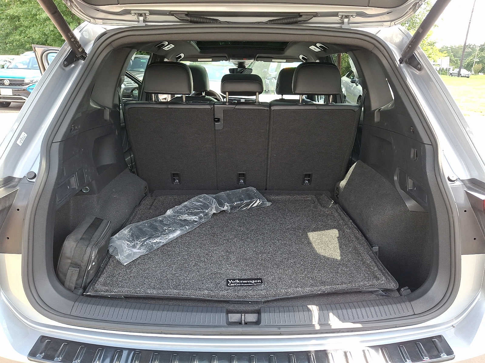 2024 Volkswagen Tiguan 2.0T SE R-Line Black 4MOTION