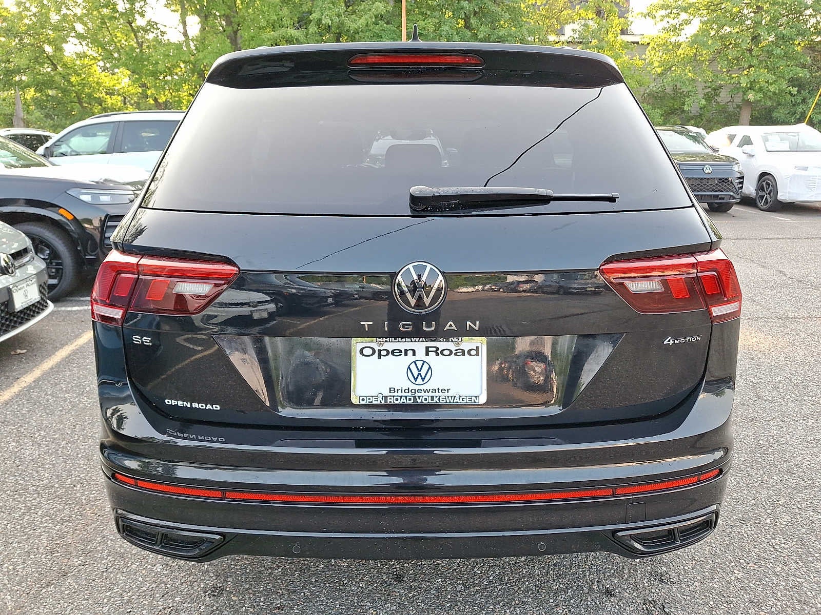 2022 Volkswagen Tiguan 2.0T SE R-Line Black 4MOTION