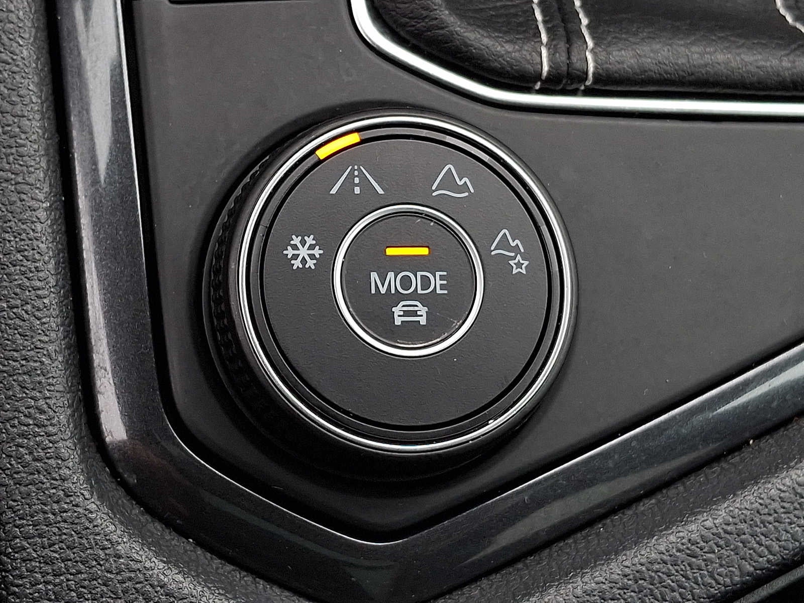 2024 Volkswagen Tiguan 2.0T SE R-Line Black 4MOTION