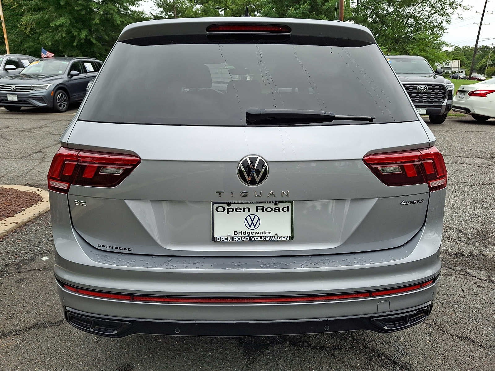 2024 Volkswagen Tiguan 2.0T SE R-Line Black 4MOTION