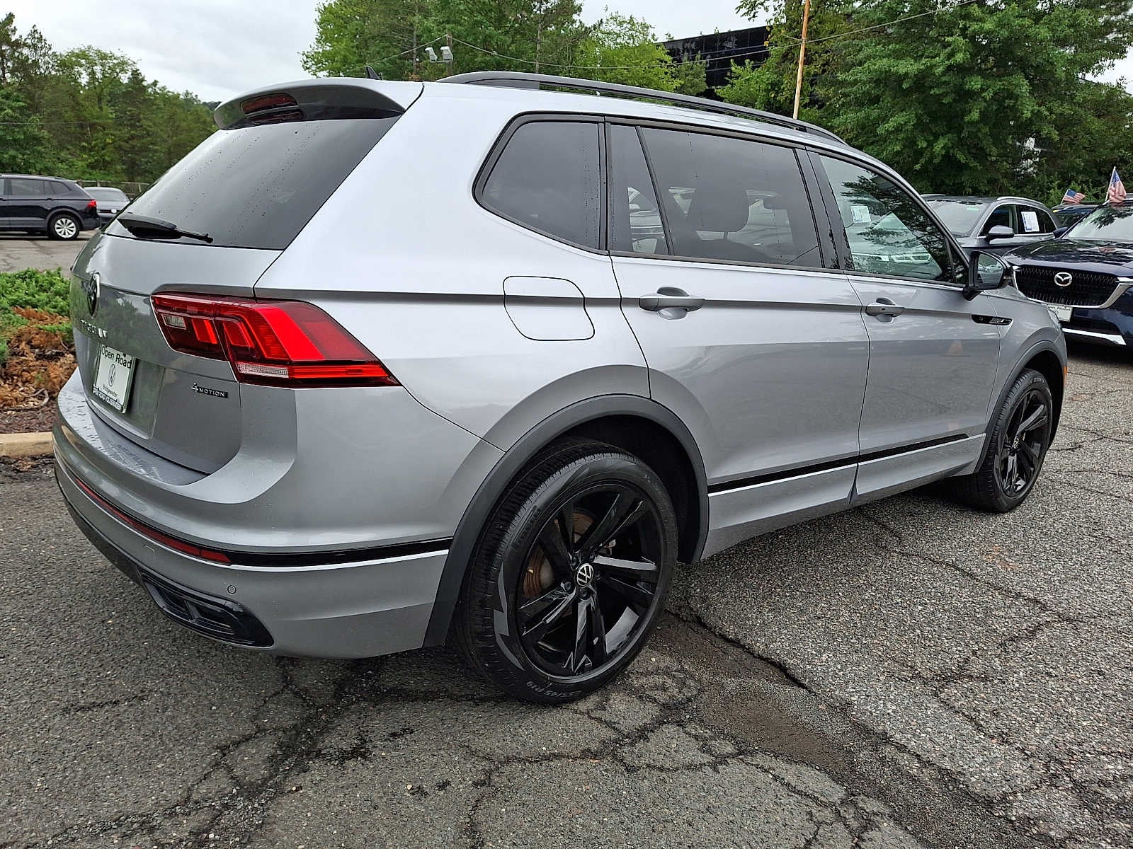 2024 Volkswagen Tiguan 2.0T SE R-Line Black 4MOTION