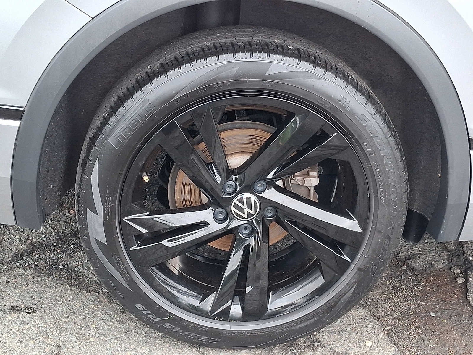 2024 Volkswagen Tiguan 2.0T SE R-Line Black 4MOTION