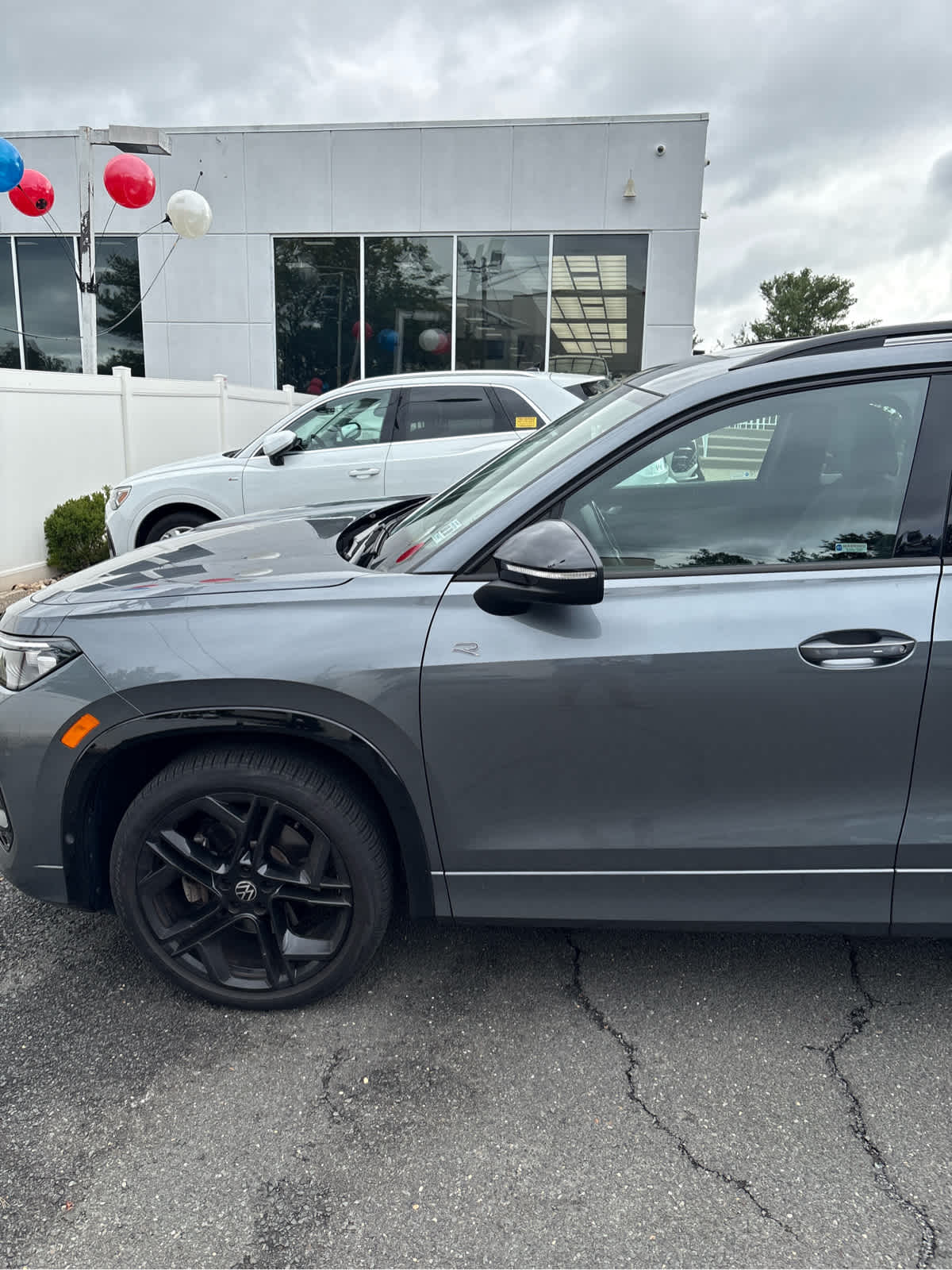 2025 Volkswagen Tiguan 2.0T SE R-Line Black 4MOTION