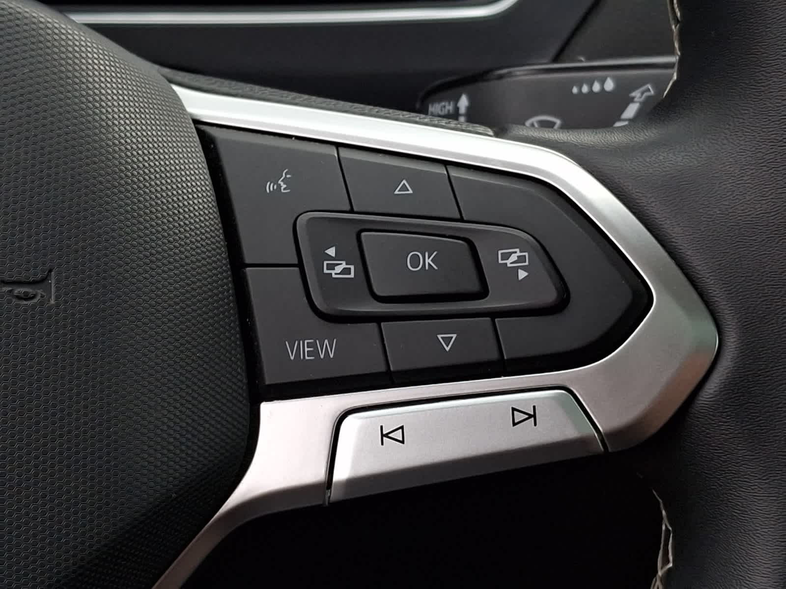 2023 Volkswagen Tiguan 2.0T SE 4MOTION