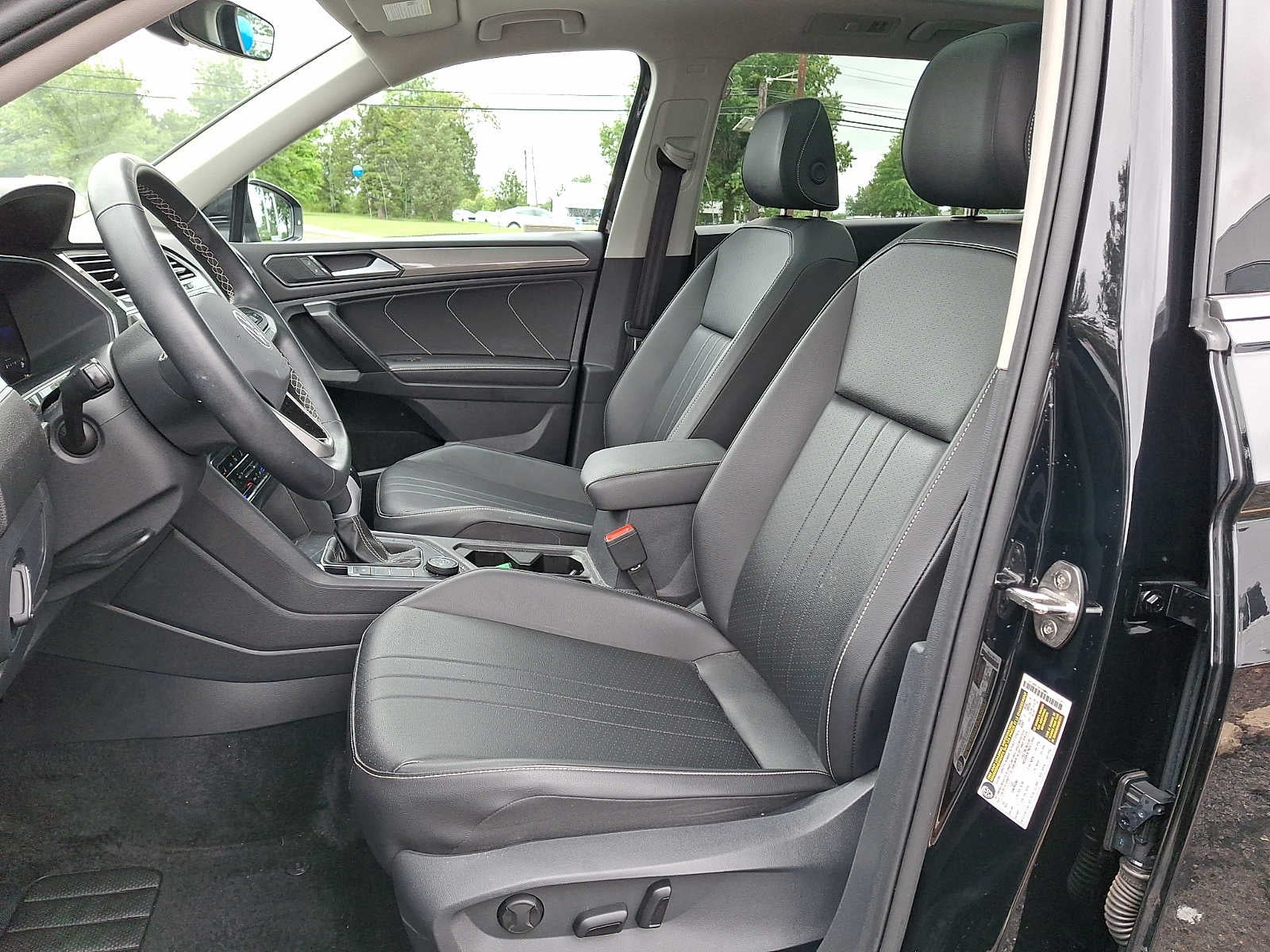 2024 Volkswagen Tiguan 2.0T SE 4MOTION