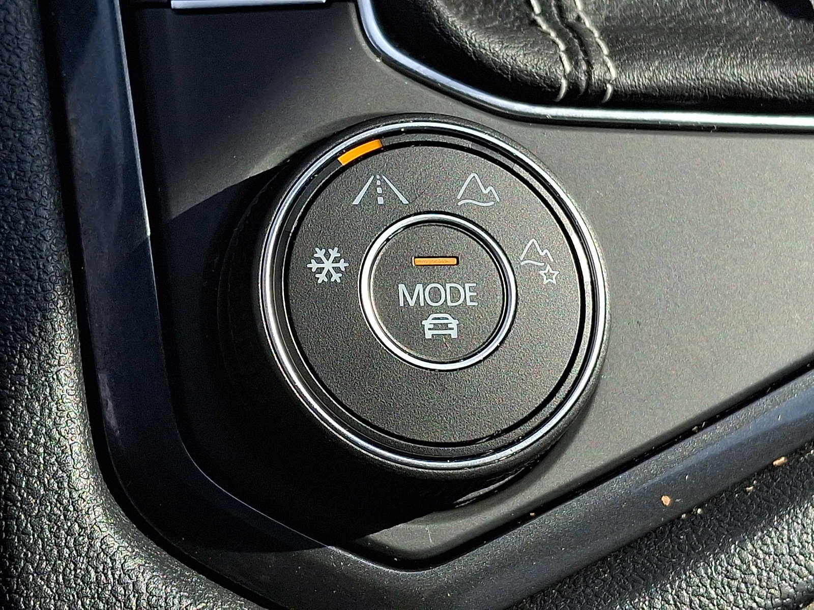 2024 Volkswagen Tiguan 2.0T SE 4MOTION