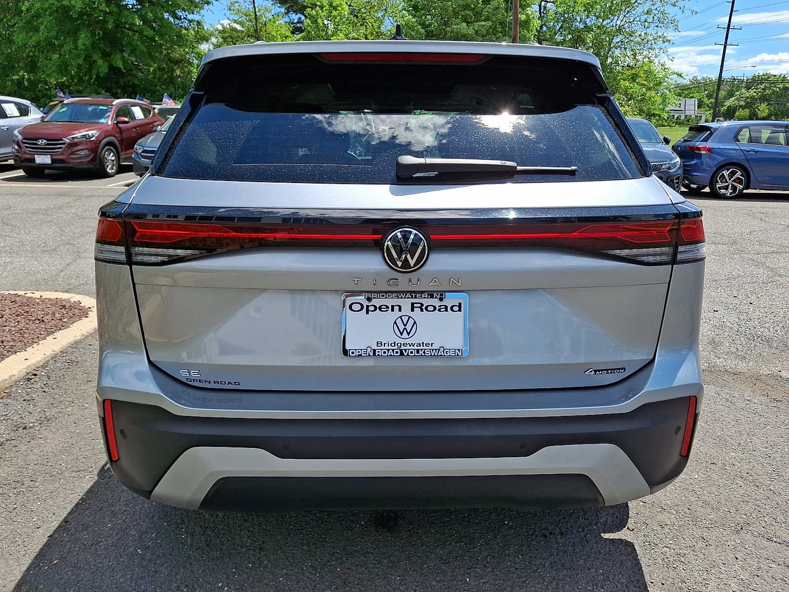 2025 Volkswagen Tiguan 2.0T SE 4MOTION