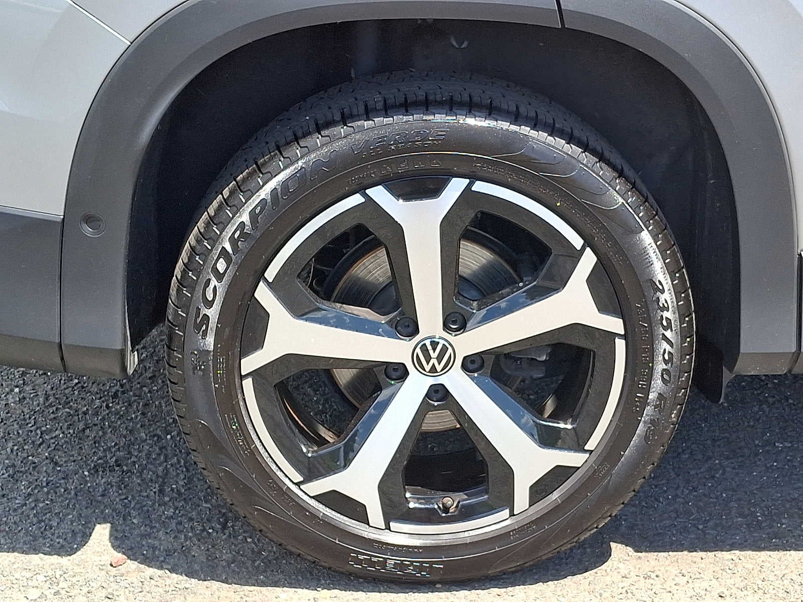 2025 Volkswagen Tiguan 2.0T SE 4MOTION