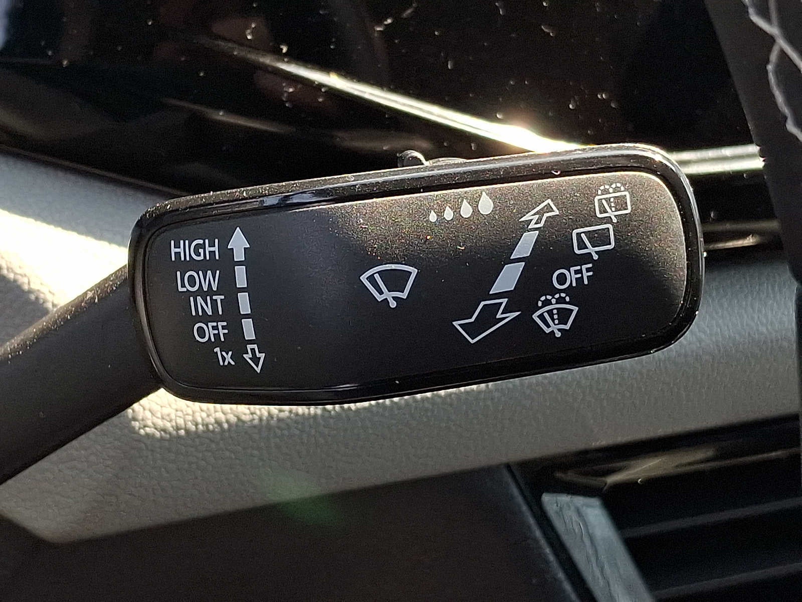 2023 Volkswagen Taos S 4MOTION