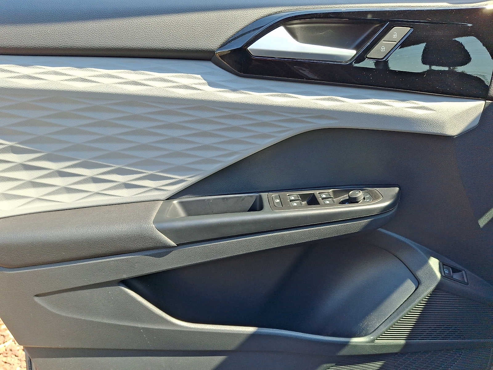 2023 Volkswagen Taos S 4MOTION