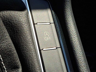 2025 Volkswagen Taos SE FWD
