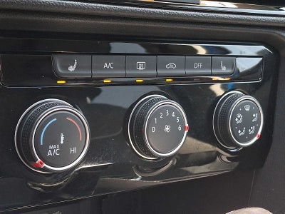 2023 Volkswagen Taos SE 4MOTION