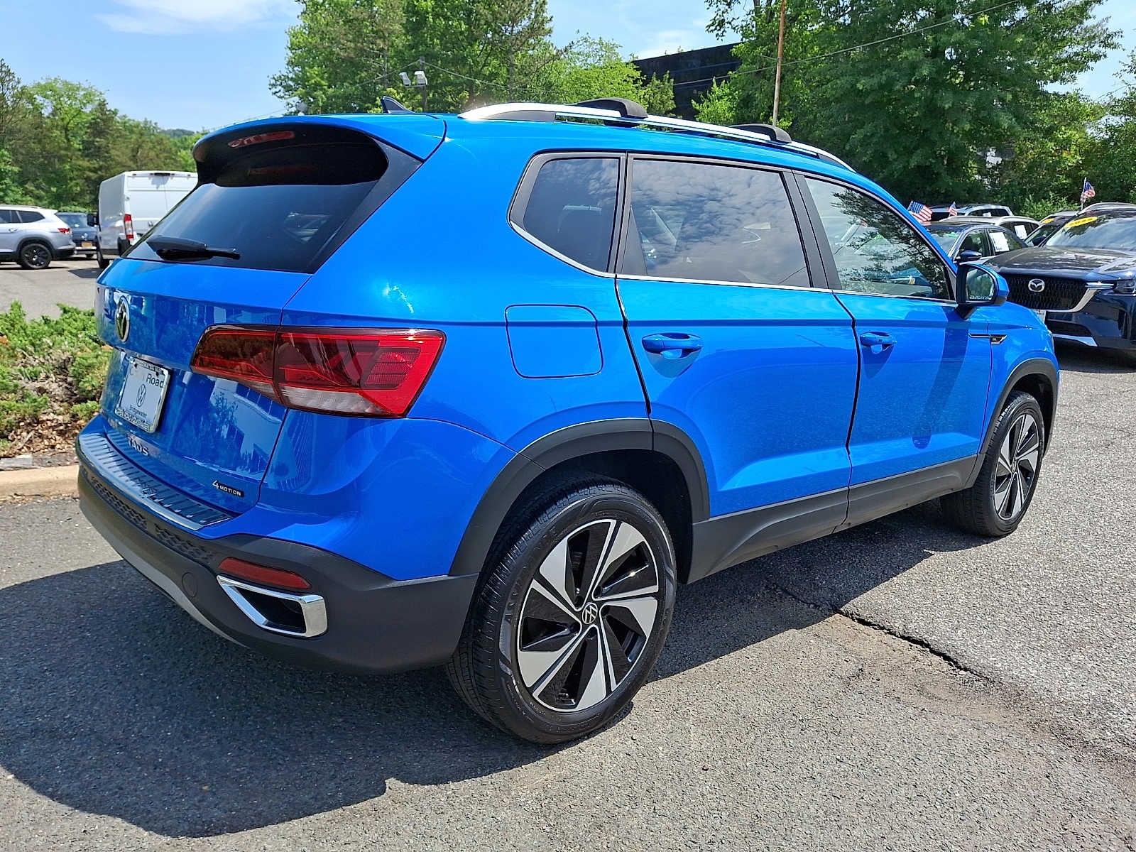 2023 Volkswagen Taos SE 4MOTION