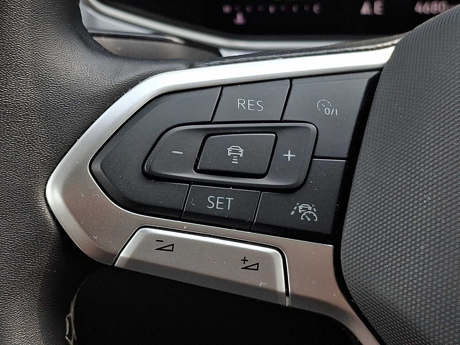 2026 Volkswagen Taos SE 4MOTION