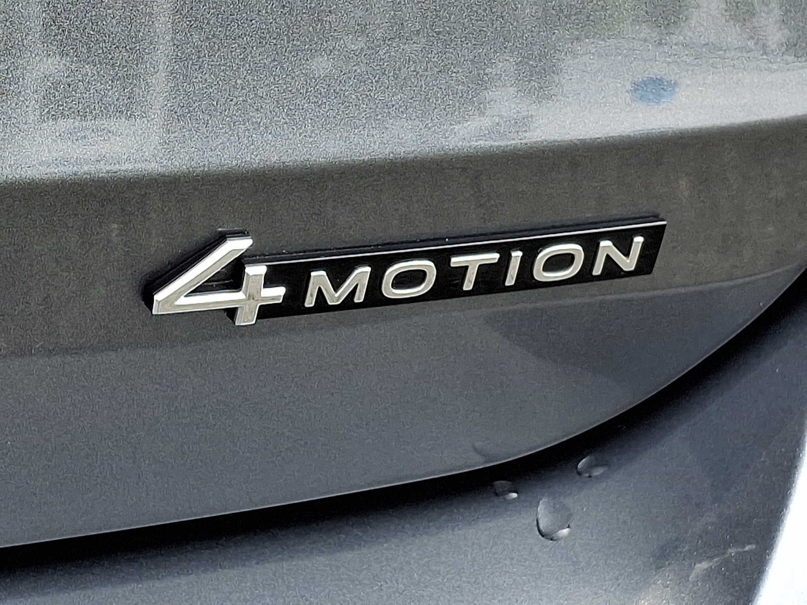 2026 Volkswagen Taos SE 4MOTION