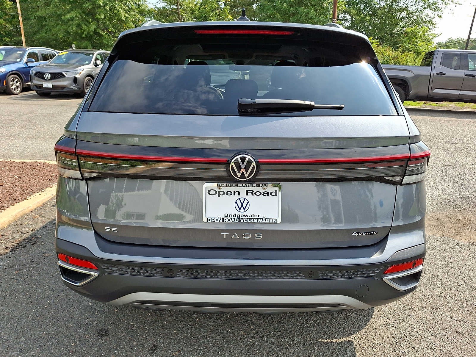 2026 Volkswagen Taos SE 4MOTION