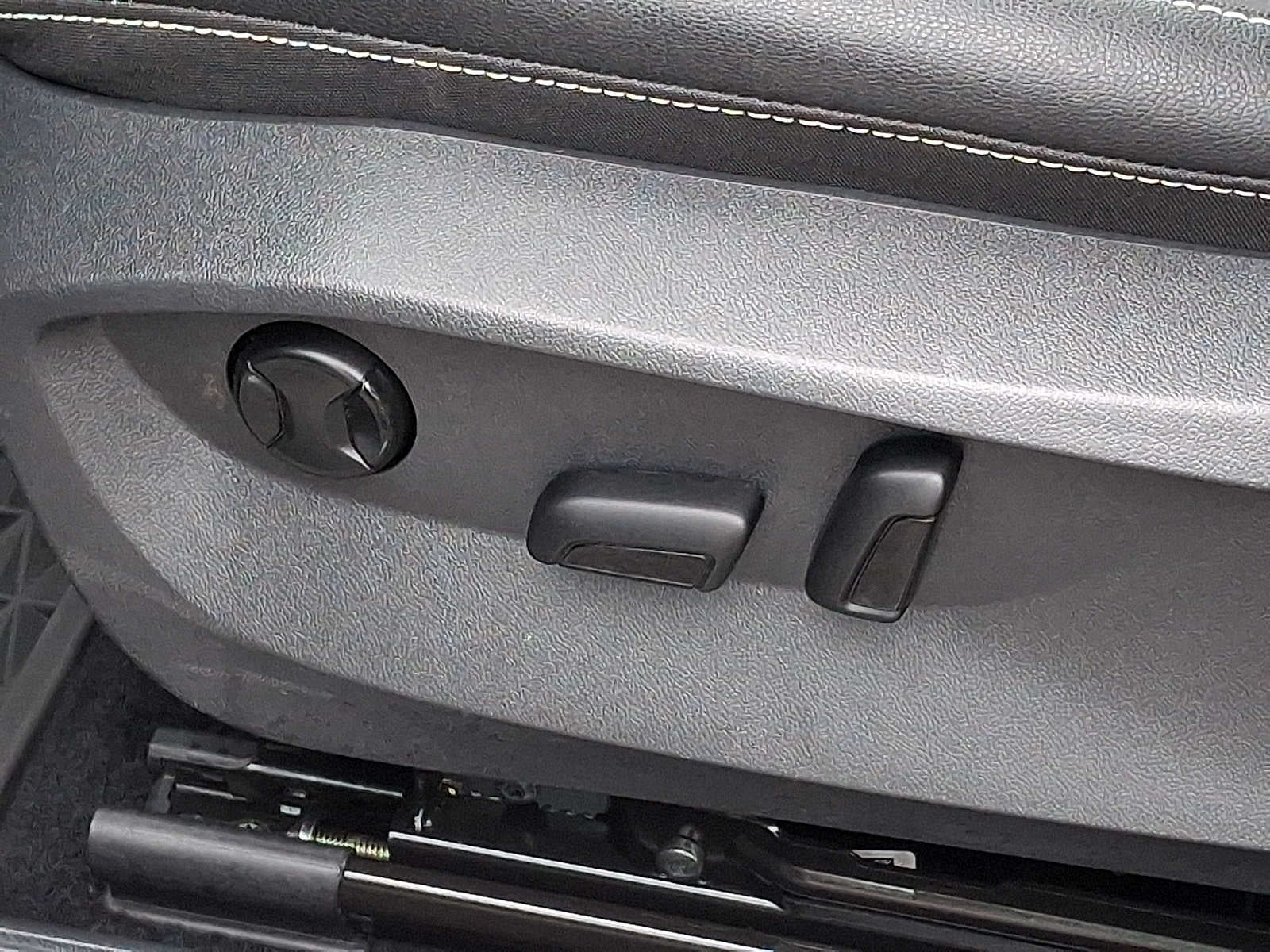 2022 Volkswagen Taos SE 4MOTION