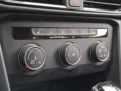 2022 Volkswagen Taos SE 4MOTION