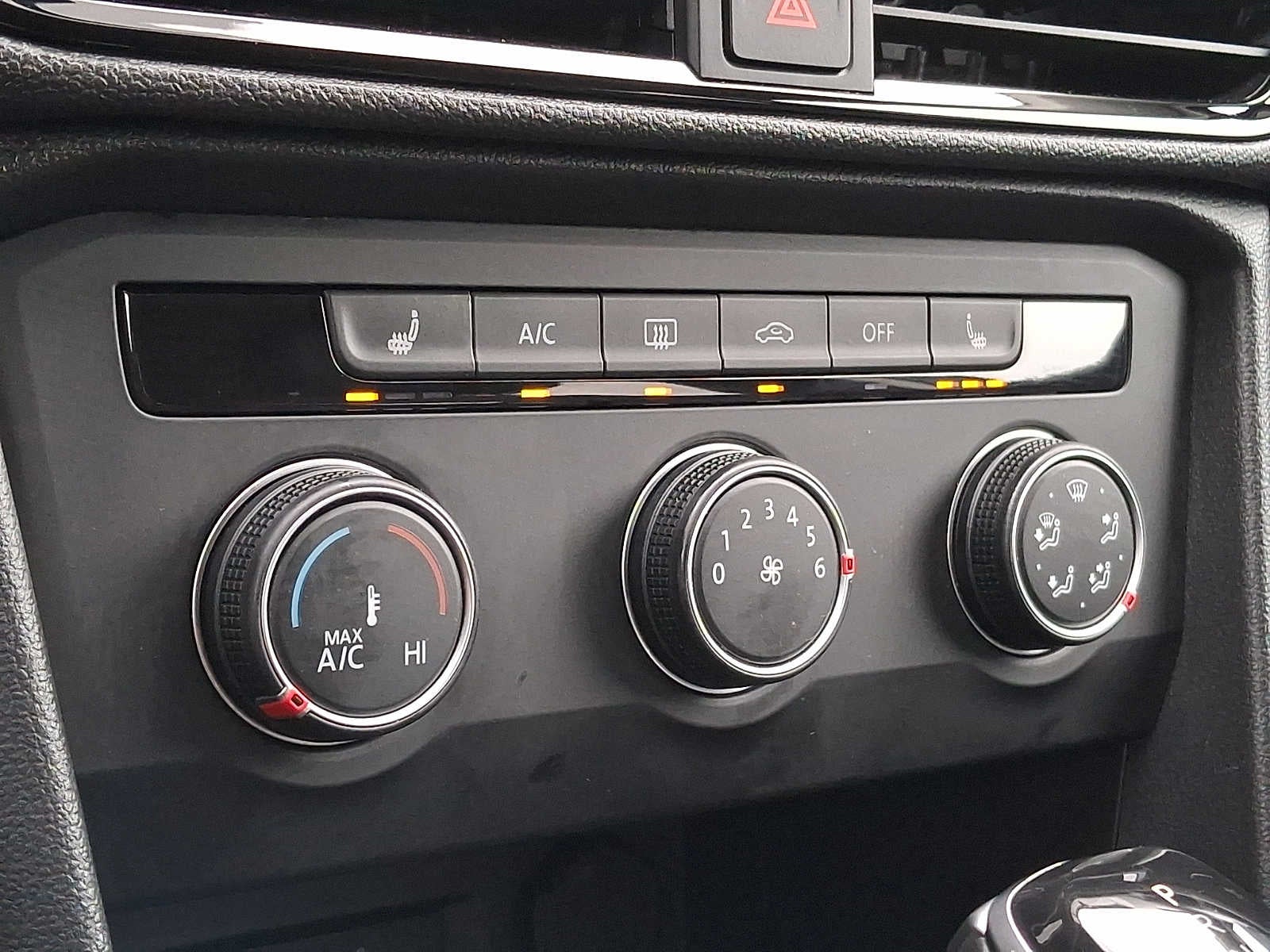 2022 Volkswagen Taos SE 4MOTION
