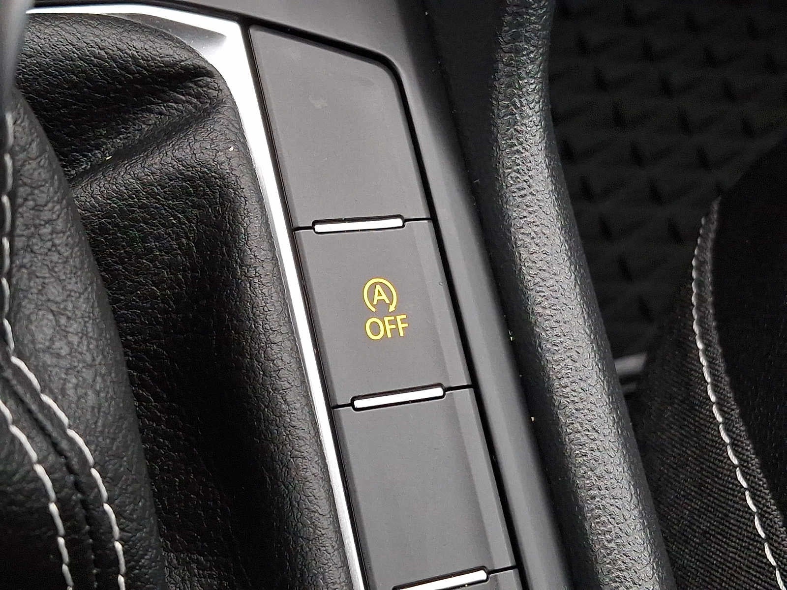 2022 Volkswagen Taos SE 4MOTION