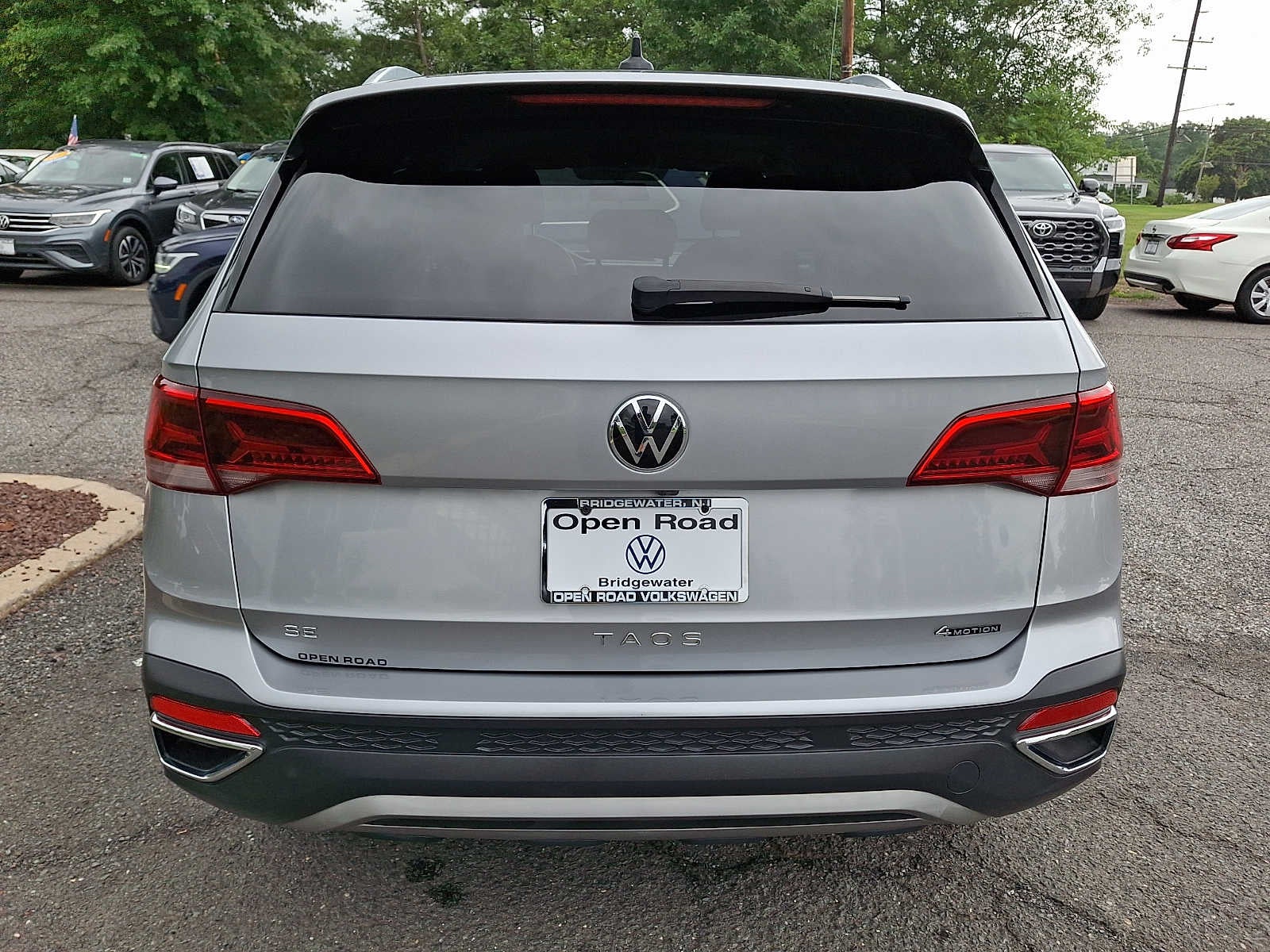 2022 Volkswagen Taos SE 4MOTION