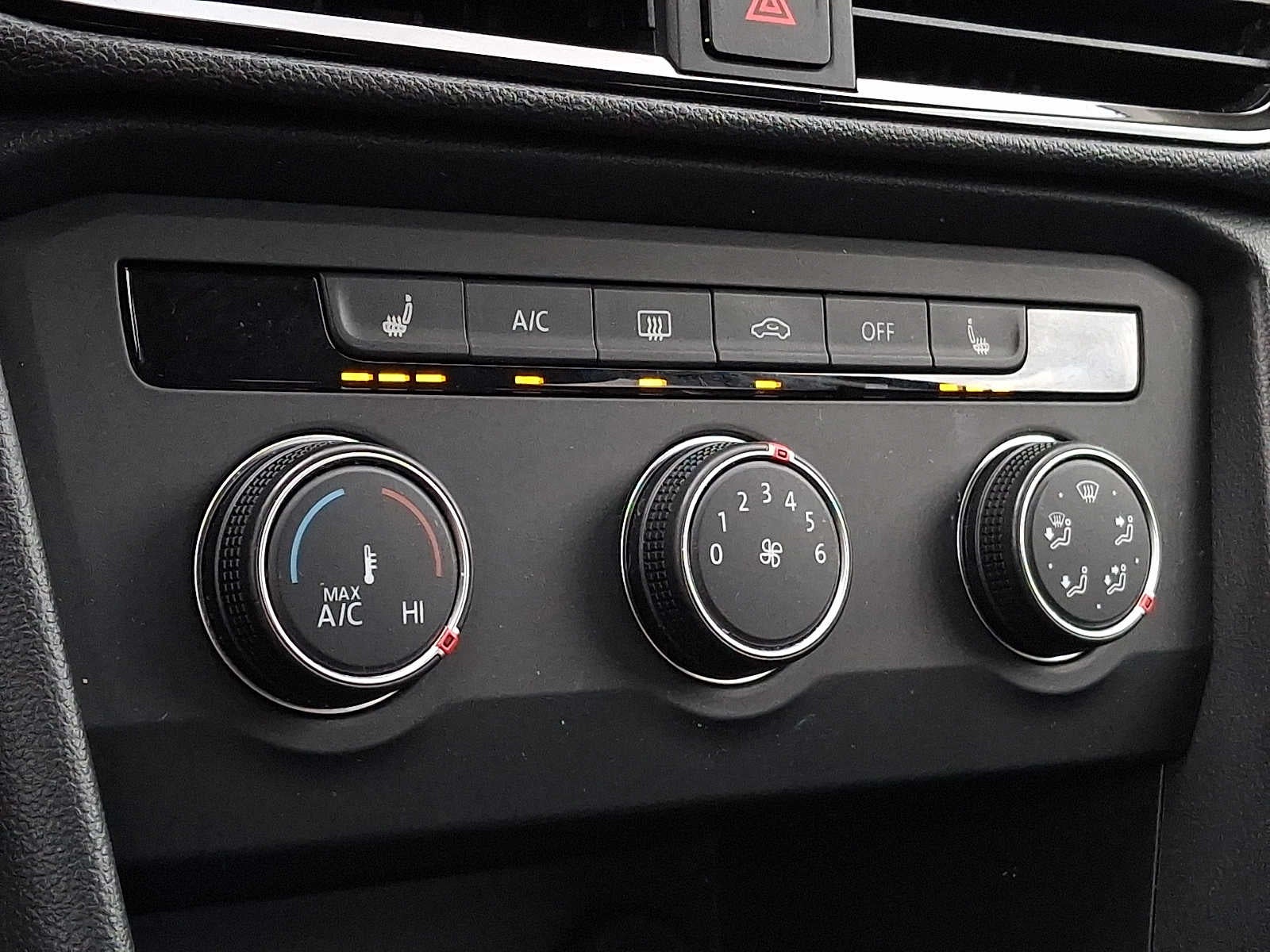 2022 Volkswagen Taos SE 4MOTION
