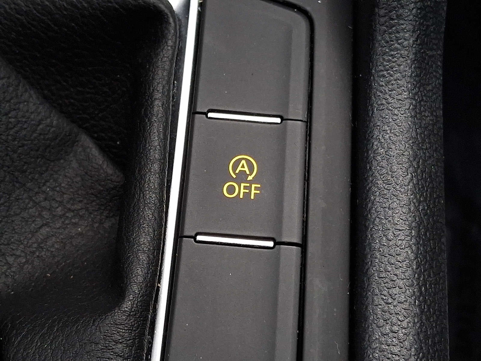 2022 Volkswagen Taos SE 4MOTION