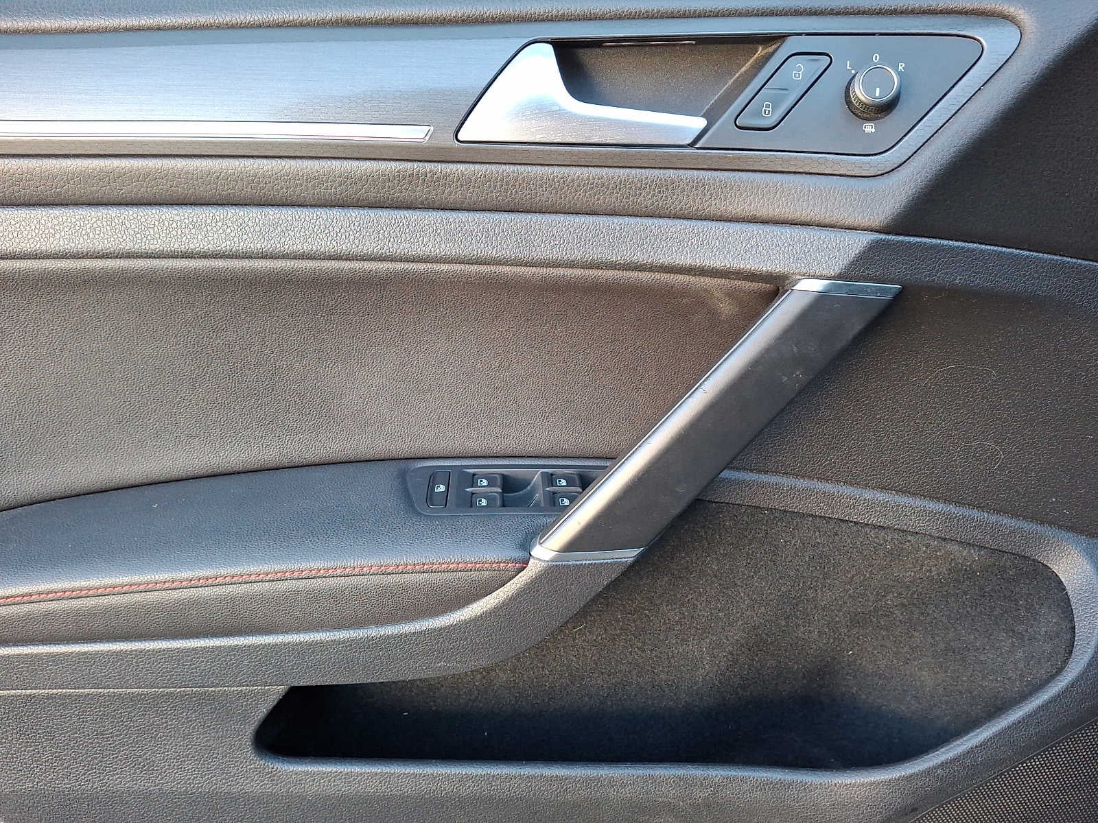 2019 Volkswagen Golf GTI 2.0T SE Manual