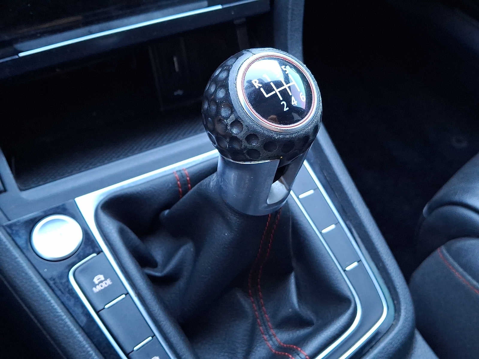 2019 Volkswagen Golf GTI 2.0T SE Manual