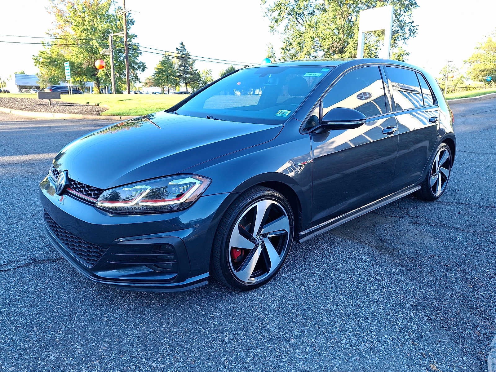 2019 Volkswagen Golf GTI 2.0T SE Manual