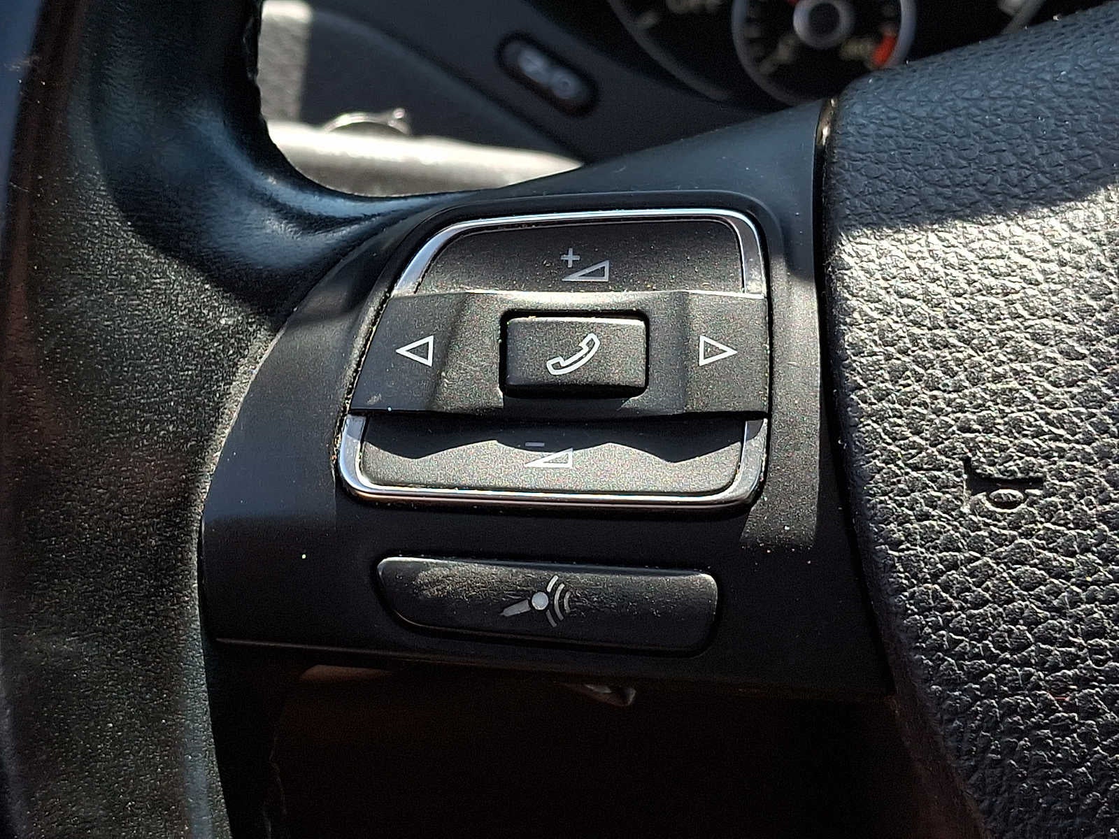 2013 Volkswagen Jetta 4dr Auto Hybrid SEL
