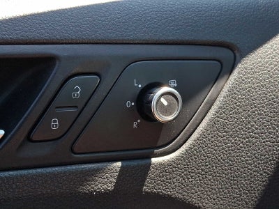 2013 Volkswagen Jetta 4dr Auto Hybrid SEL