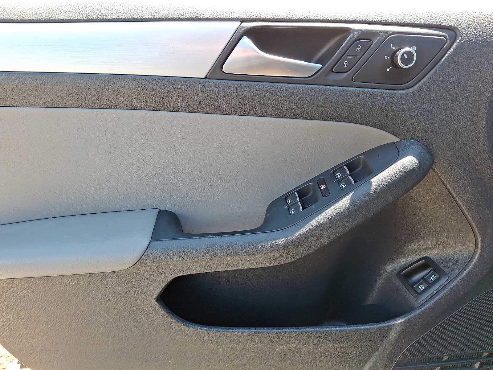 2013 Volkswagen Jetta 4dr Auto Hybrid SEL