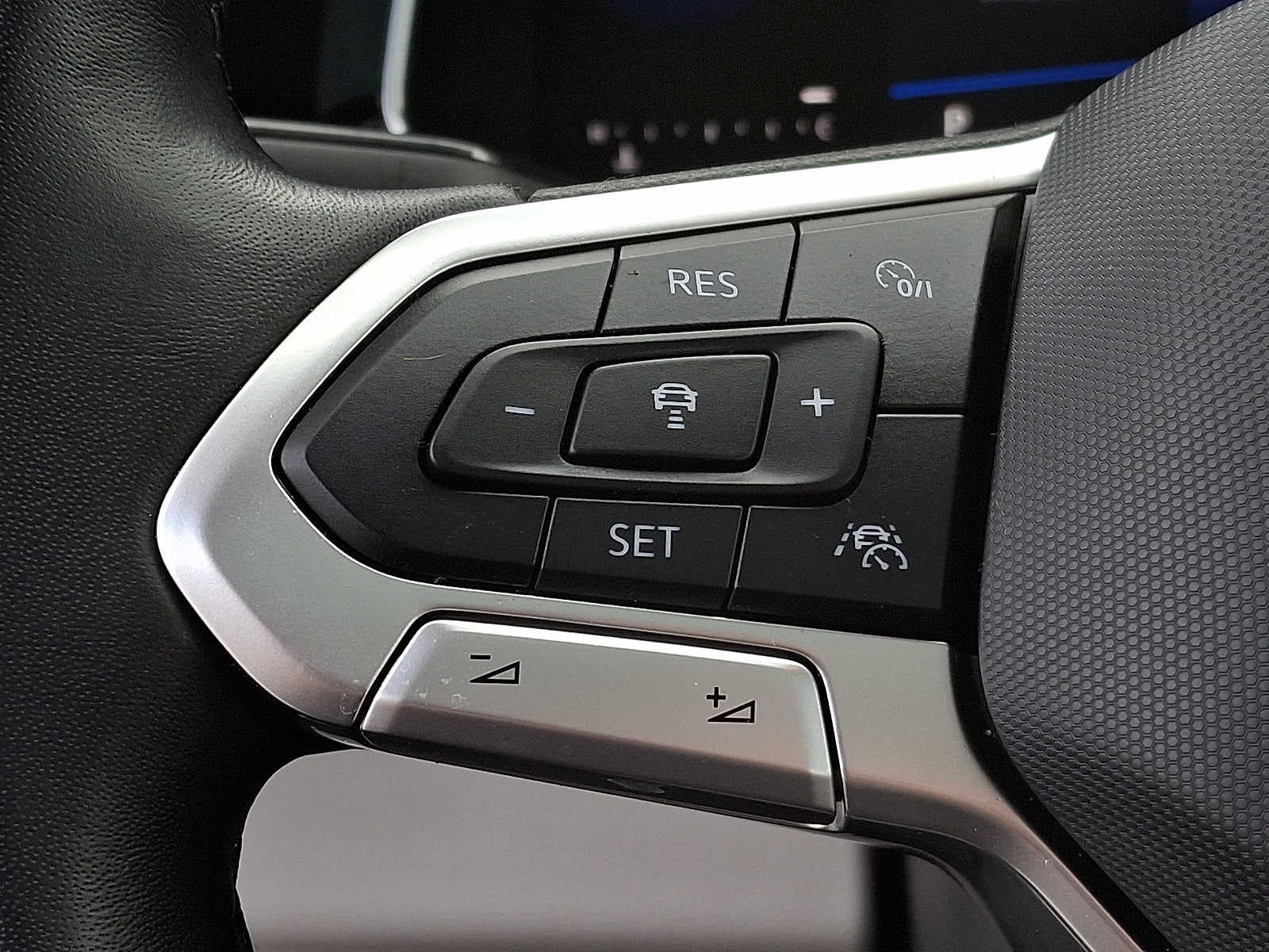 2023 Volkswagen Jetta SE Auto