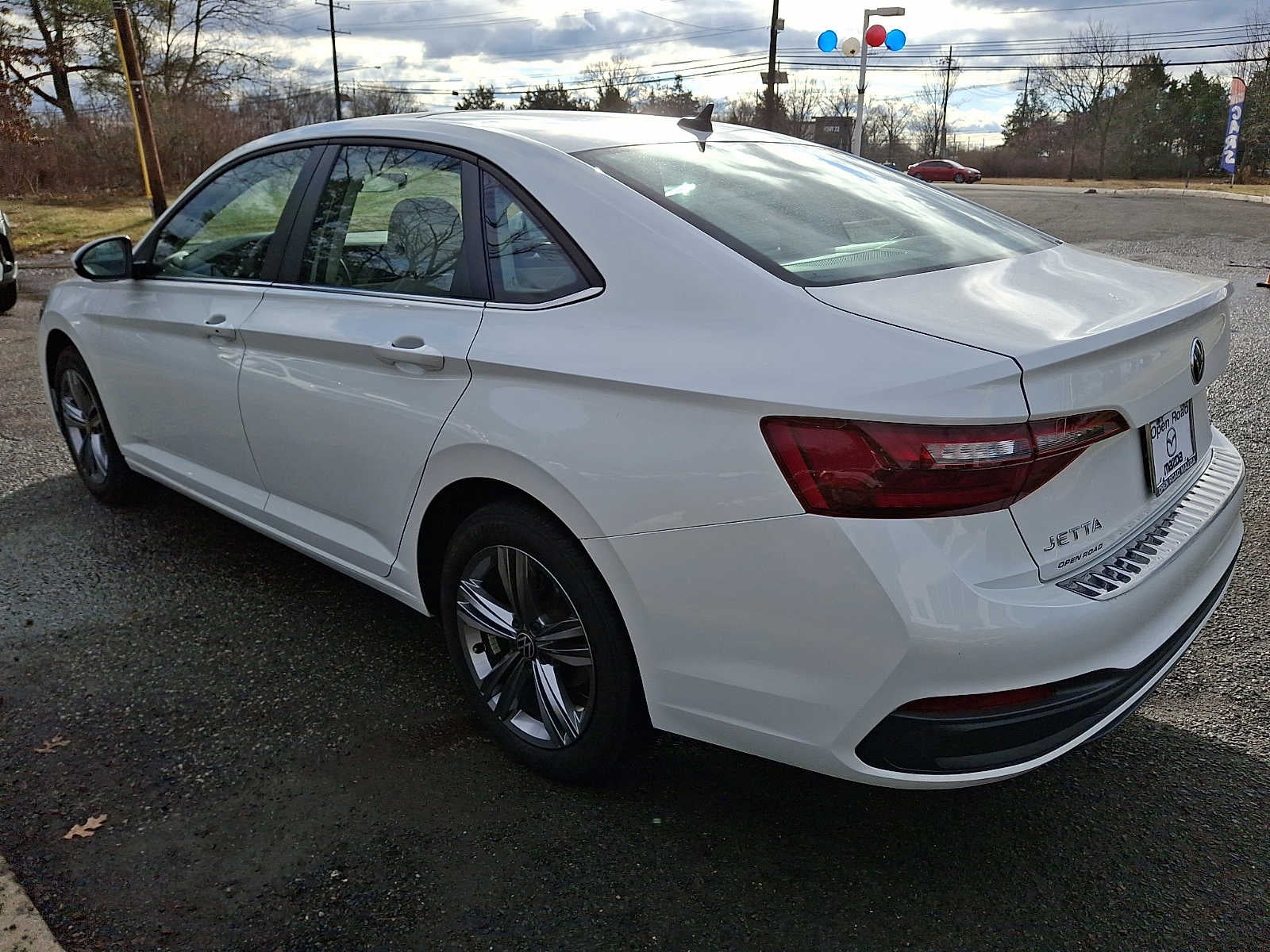 2023 Volkswagen Jetta SE Auto