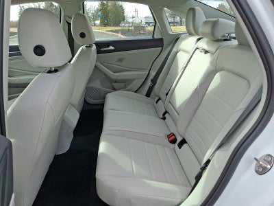 2023 Volkswagen Jetta SE Auto