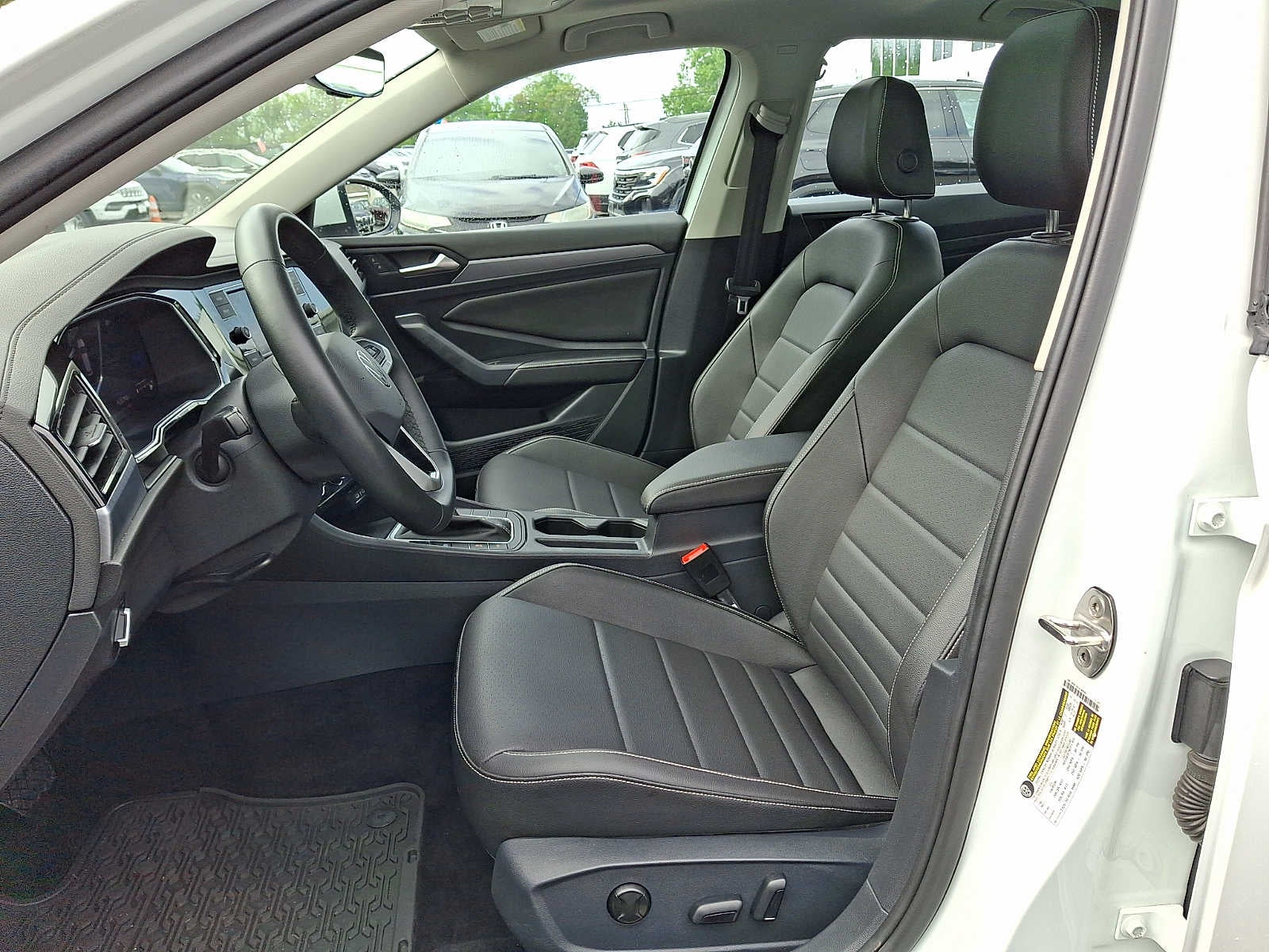 2023 Volkswagen Jetta SE Auto