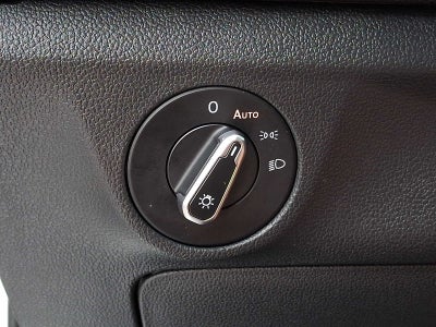 2023 Volkswagen Jetta SE Auto