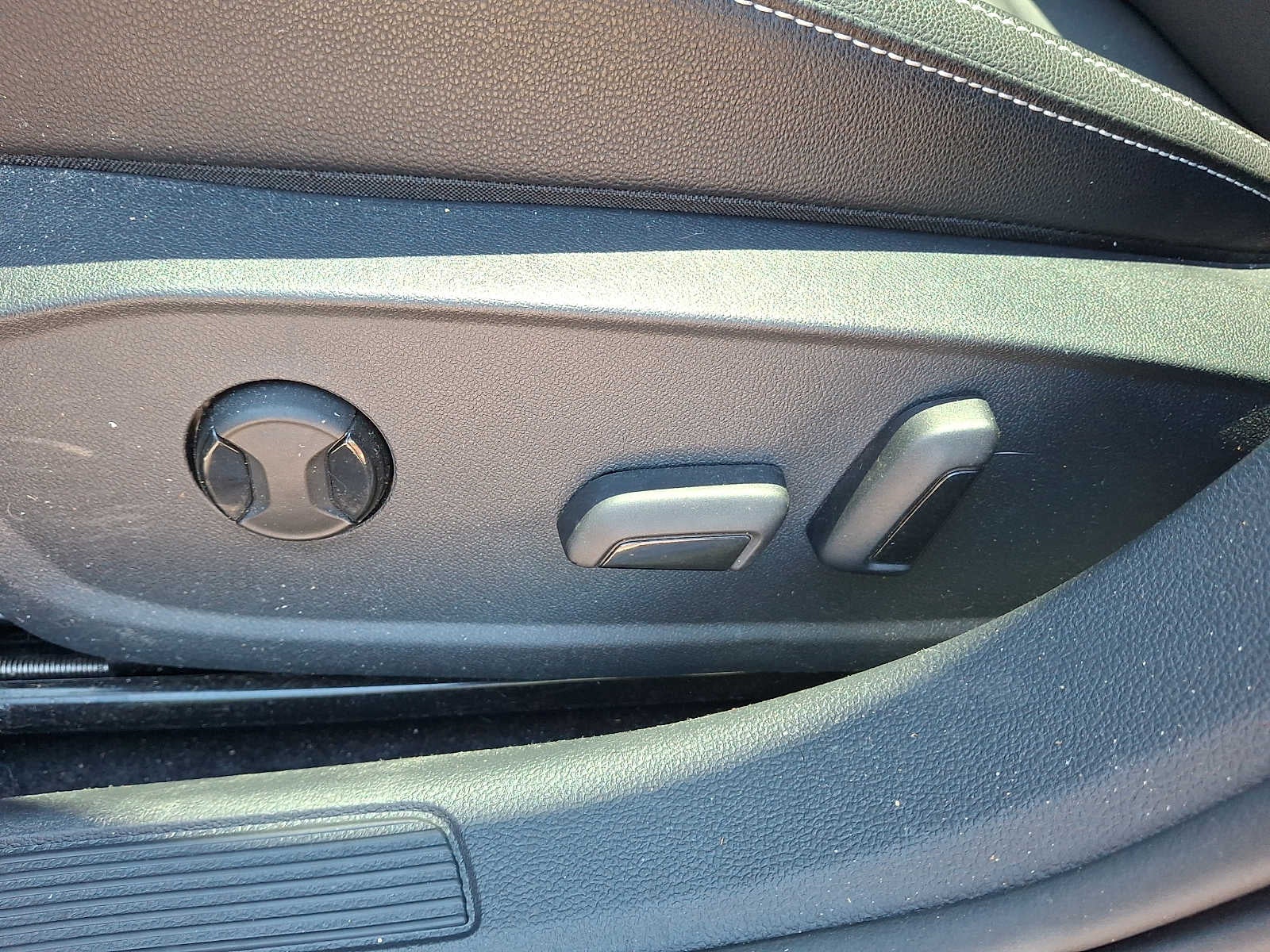 2023 Volkswagen Jetta SE Auto