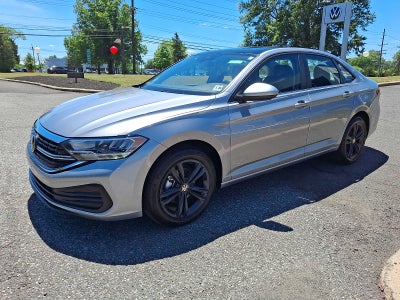 2023 Volkswagen Jetta SE Auto