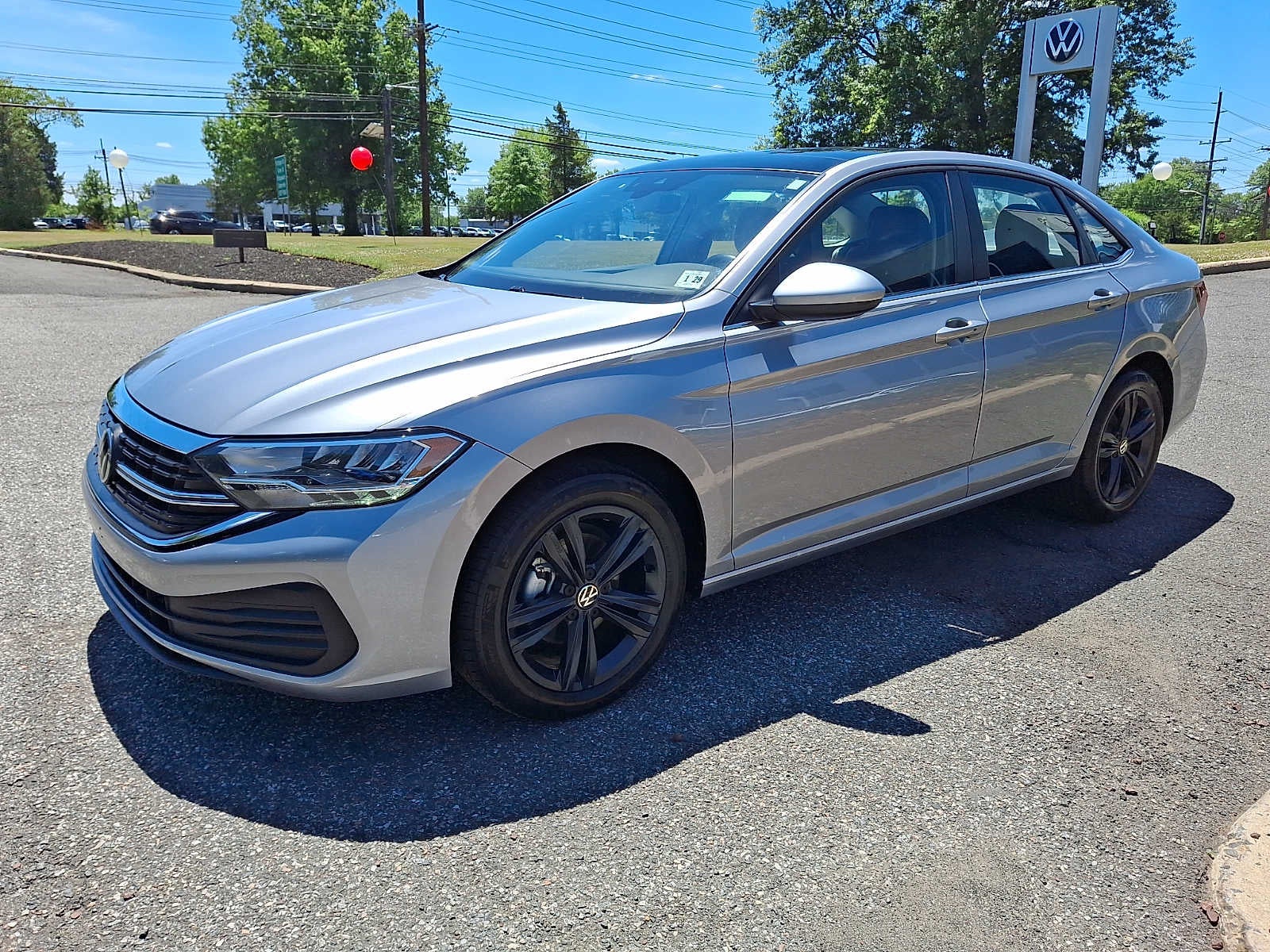 2023 Volkswagen Jetta SE Auto
