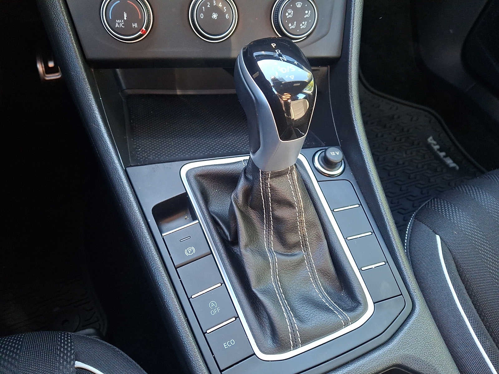 2024 Volkswagen Jetta Sport Auto