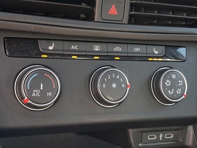 2024 Volkswagen Jetta Sport Auto