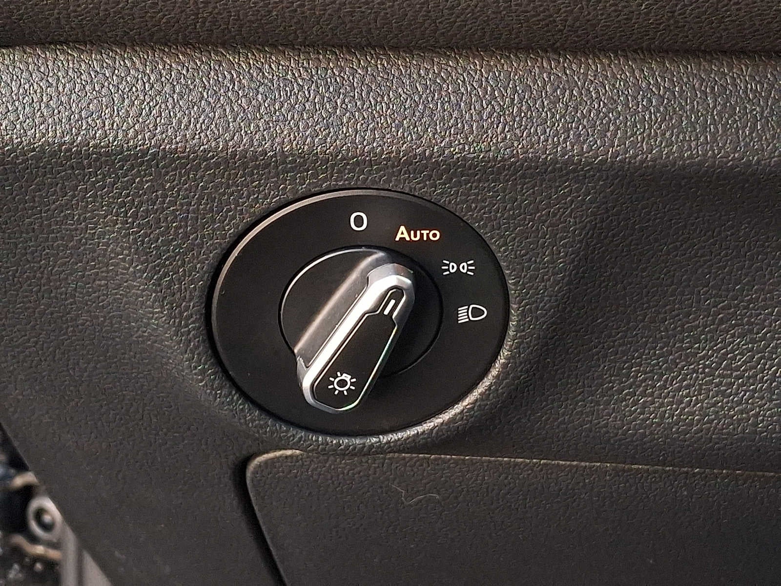 2025 Volkswagen Jetta Sport Auto