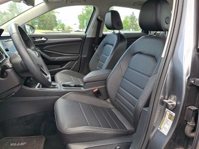 2022 Volkswagen Jetta SE Auto