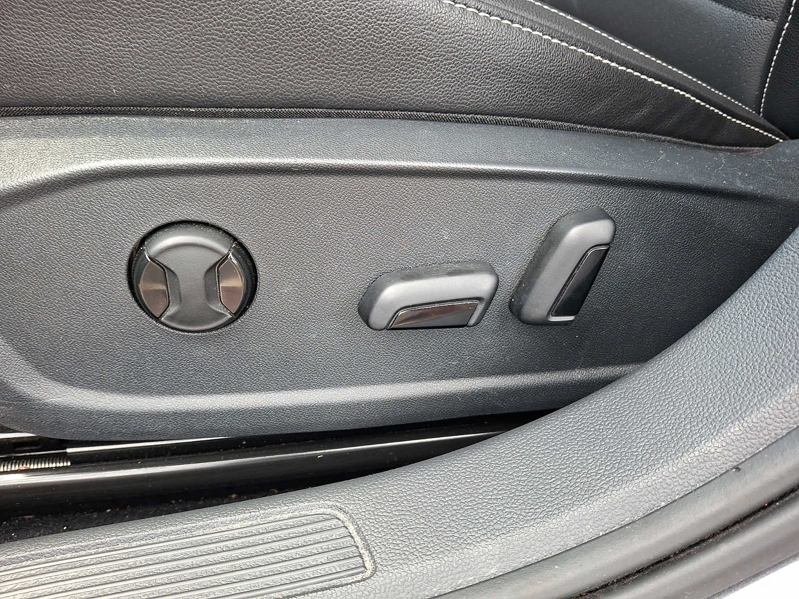 2022 Volkswagen Jetta SE Auto