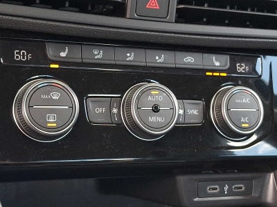 2022 Volkswagen Jetta SE Auto