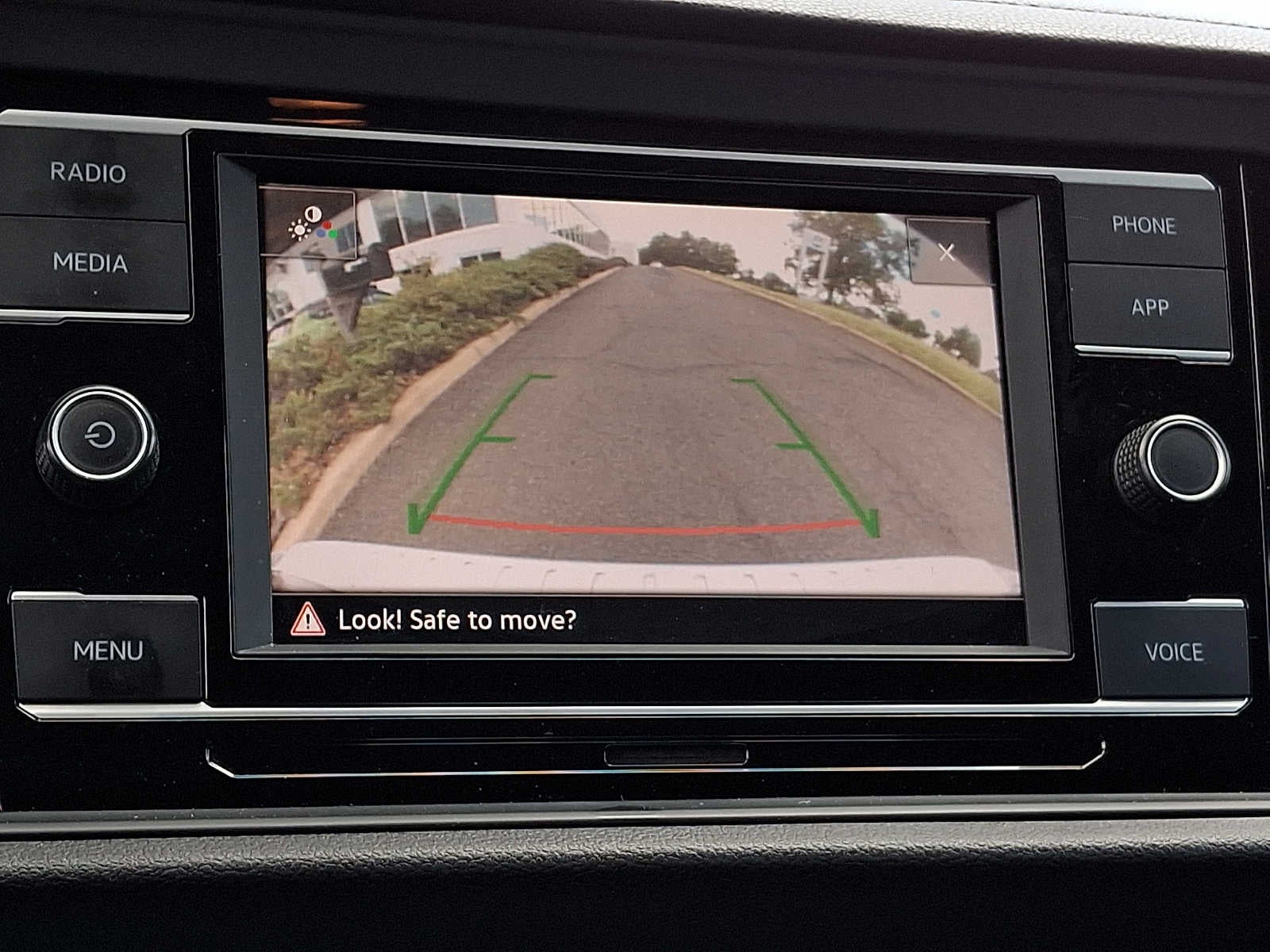 2022 Volkswagen Jetta SE Auto
